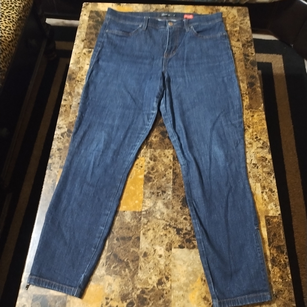 2 Pairs - Level 99 Jeans - Picture 10 of 16